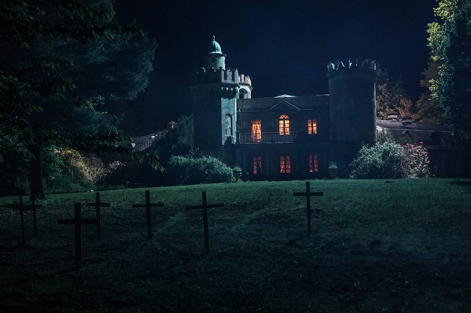 La maldición de Lake Manor - De la película