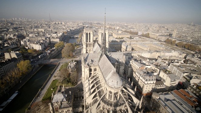 Paris Rooftops: Architectural Marvels - Photos