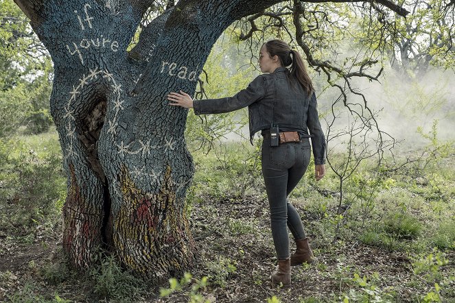 Fear the Walking Dead - 4-es csatorna - Filmfotók - Alycia Debnam-Carey