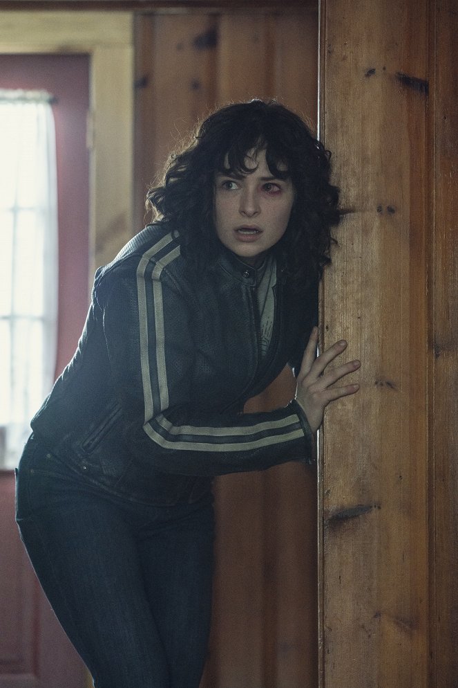 NOS4A2 - Sleigh House - Filmfotos - Ashleigh Cummings