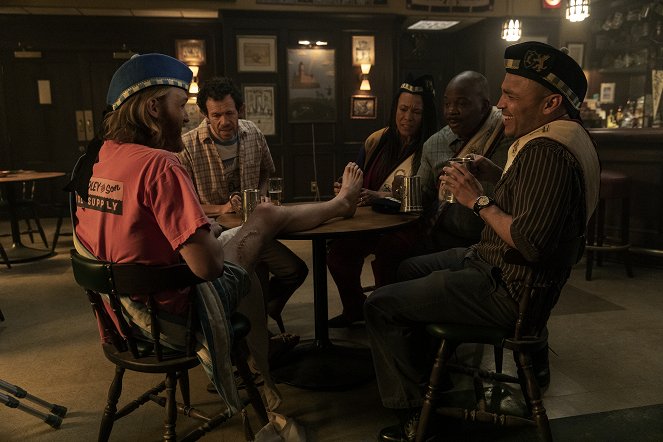 Lodge 49 - All Circles Vanish - Filmfotos