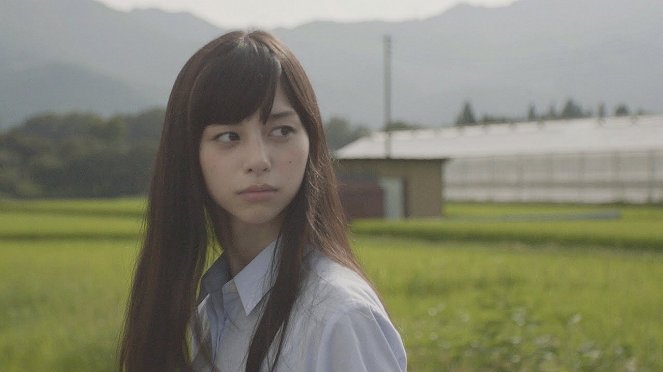 Tadaší basu no miwakekata - Filmfotos - Ayami Nakajo