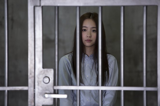 Prison 13 - Van film - Mayu Hotta