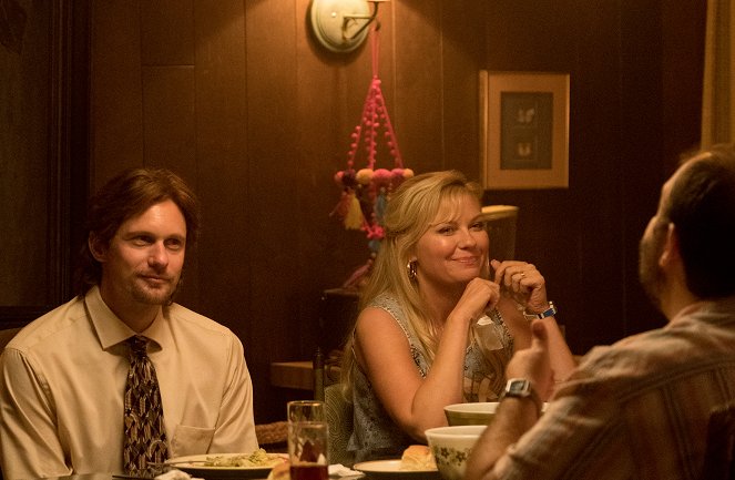 On Becoming a God in Central Florida - The Stinker Thinker - Do filme - Alexander Skarsgård, Kirsten Dunst