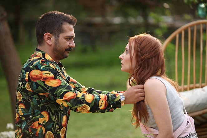 Zasněná láska - Epizoda 41 - Z filmu - Anıl Çelik, Başak Gümülcinelioğlu Çitanak