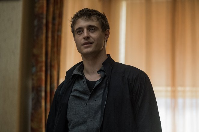 Condor - Trapped in History - Van film - Max Irons