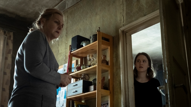 Pod powierzchnią - Season 2 - Episode 4 - Film - Ewa Konstancja Bułhak, Maria Kowalska