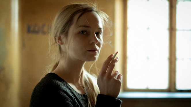 Pod powierzchnią - Season 2 - Episode 7 - Van film - Michalina Łabacz