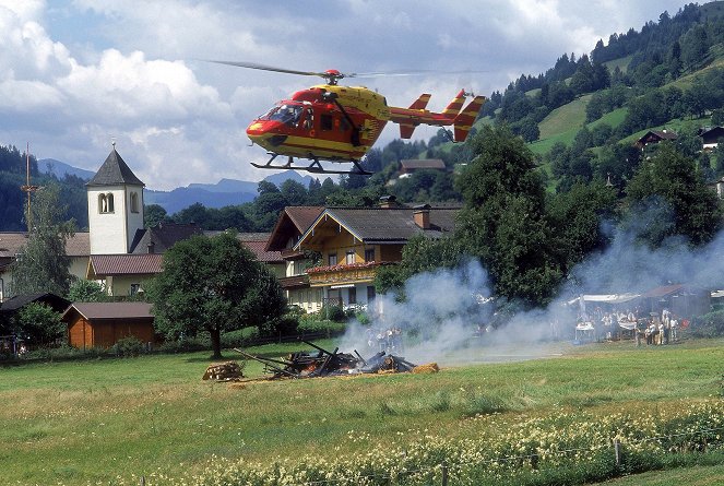 Medicopter 117 - Jedes Leben zählt - Feuer! - Van film