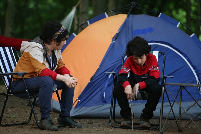 Tozkoparan - Episode 4 - Photos - Seda Çavdar, Yağız Kılınç