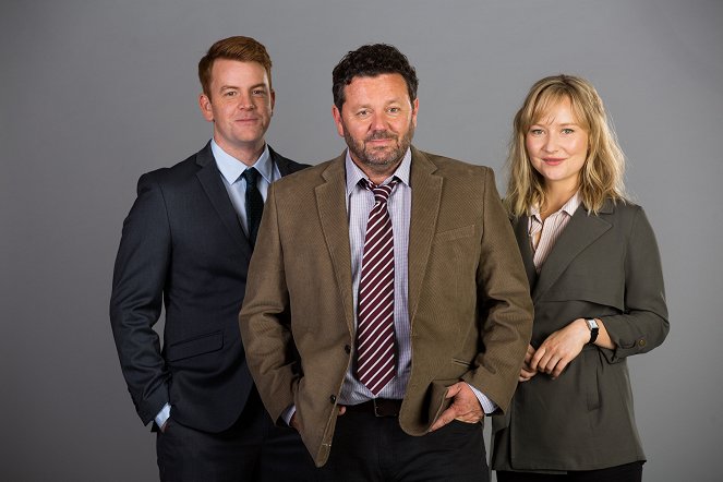 The Brokenwood Mysteries - Season 3 - Promoción - Nic Sampson, Neill Rea, Fern Sutherland