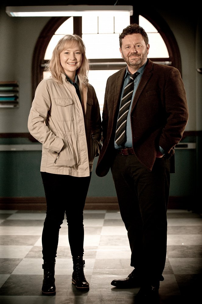 The Brokenwood Mysteries - Season 3 - Promo - Fern Sutherland, Neill Rea