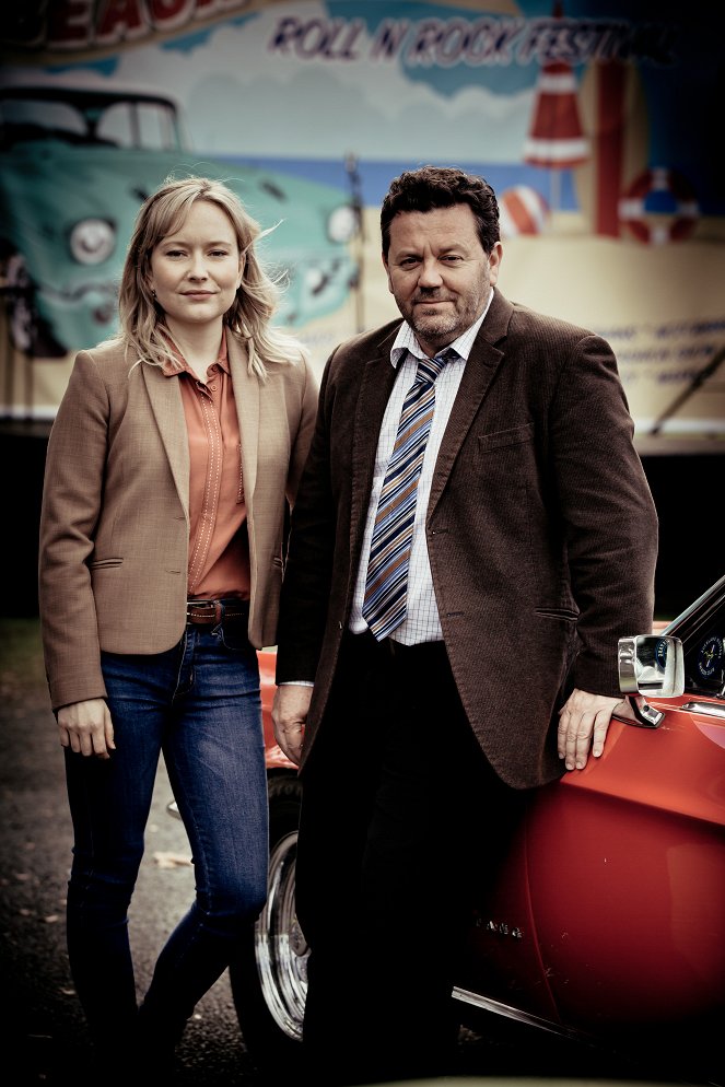 The Brokenwood Mysteries - Season 3 - Promo - Fern Sutherland, Neill Rea