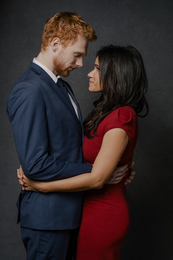 Harry & Meghan: Becoming Royal - Werbefoto