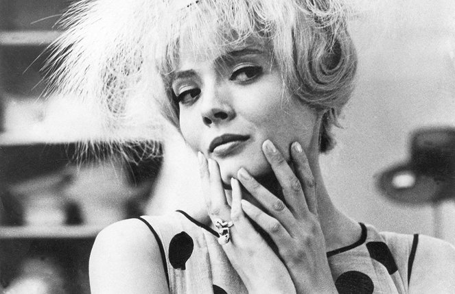 Cleo from 5 to 7 - Photos - Corinne Marchand