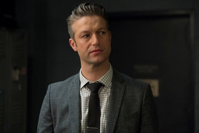 Law & Order: Special Victims Unit - The Good Girl - Photos - Peter Scanavino