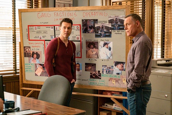 Chicago P.D. - What Could Have Been - Photos - Jon Seda, Jason Beghe