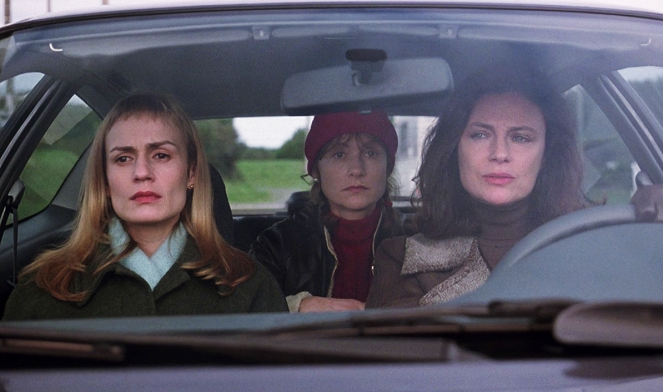 Kiveen kirjoitettu - Kuvat elokuvasta - Sandrine Bonnaire, Isabelle Huppert, Jacqueline Bisset