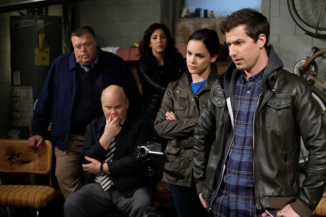 Brooklyn Nine-Nine - Season 6 - The Suicide Squad - Photos - Melissa Fumero, Andy Samberg