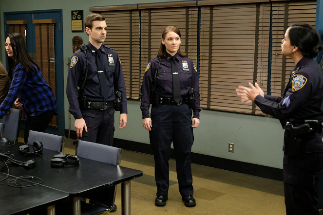 Brooklyn Nine-Nine - Season 6 - The Bimbo - Photos