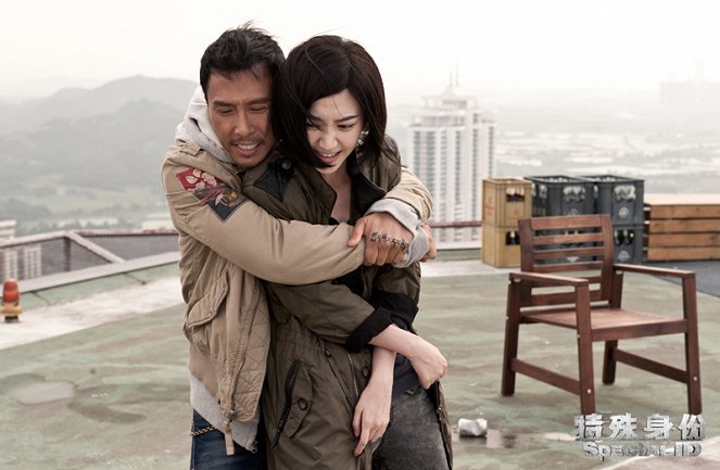 Te shu shen fen - Fotosky - Donnie Yen, Tian Jing