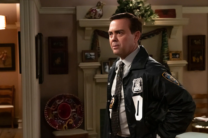 Brooklyn Nine-Nine - Season 6 - Le Psy - Film - Joe Lo Truglio