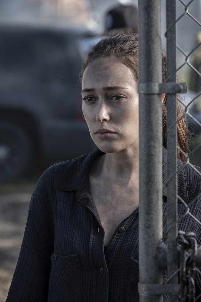 Fear the Walking Dead - Season 5 - You're Still Here - De la película - Alycia Debnam-Carey