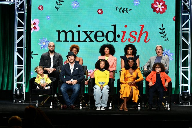 Mixed-ish - Rendezvények - The cast and producers of ABC’s “mixed-ish” address the press at the ABC Summer TCA 2019, at The Beverly Hilton in Beverly Hills, California