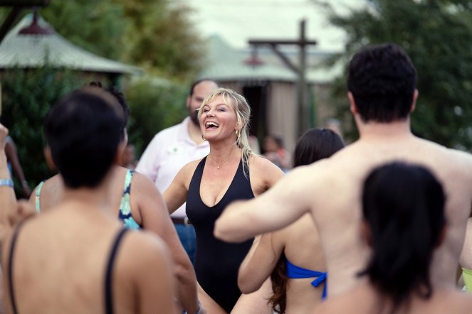 On Becoming a God in Central Florida - A Positive Spin! - Photos - Kirsten Dunst