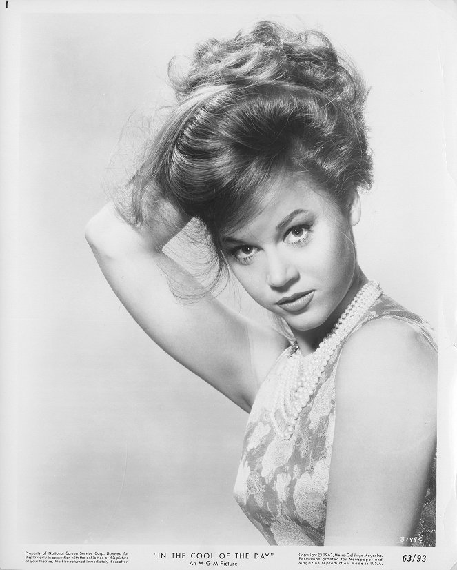 In the Cool of the Day - Fotosky - Jane Fonda