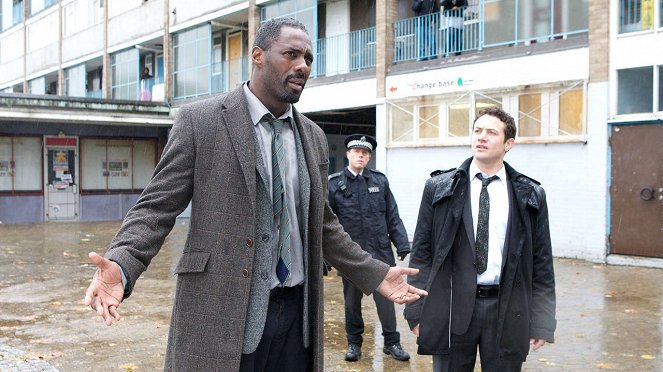 Luther - Episode 2 - Van film - Idris Elba, Warren Brown