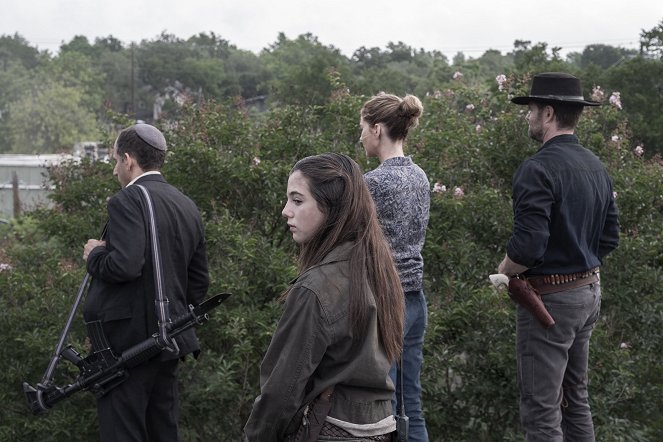 Fear the Walking Dead - Örökmécs - Filmfotók - Alexa Nisenson