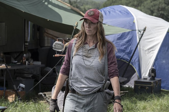 Fear the Walking Dead - Ner Tamid - Photos - Mo Collins