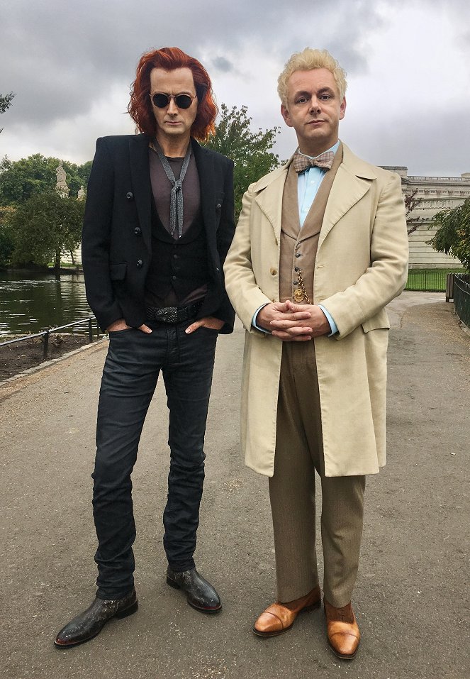 Good Omens - Promokuvat - David Tennant, Michael Sheen