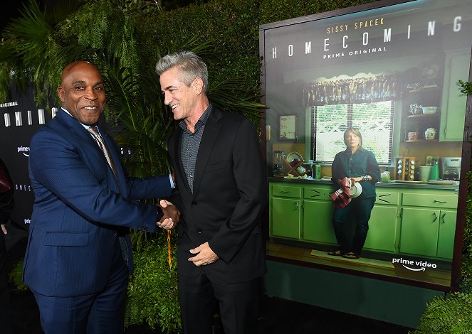 Homecoming - Série 1 - Z akcí - Premiere of Amazon Studios' 'Homecoming' at Regency Bruin Theatre on October 24, 2018 in Los Angeles, California - Dermot Mulroney