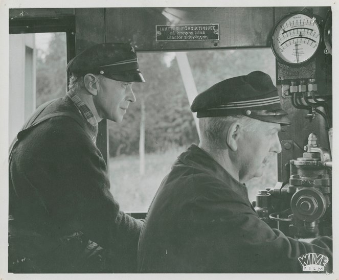 Tåg 56 - Filmfotók - Anders Henrikson, Hugo Björne