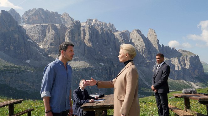 Der Bozen-Krimi - Gegen die Zeit - Photos - Tim Bergmann, Susanna Simon