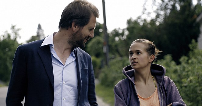 Náplava - Z filmu - Henrik Rafaelsen, Bianca Kronlöf