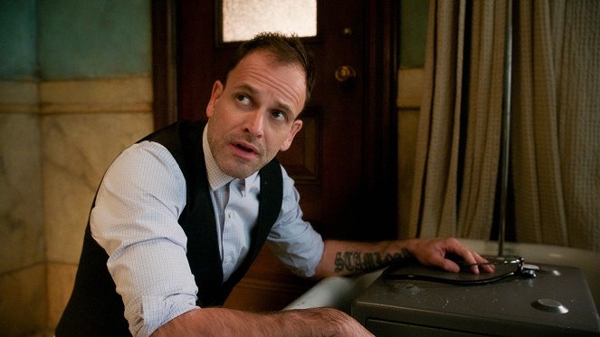 Elementary - Po zapachu - Z filmu - Jonny Lee Miller