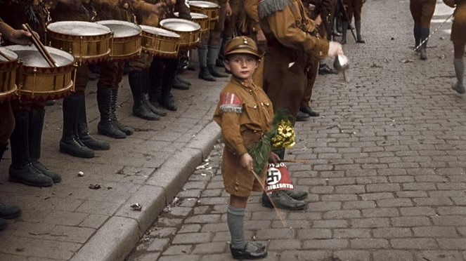 Hitler Youth: Nazi Child Soldiers - Do filme