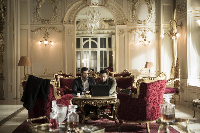 Ransom - Season 2 - A Free Man in Paris - Photos - Luke Roberts, Brandon Jay McLaren