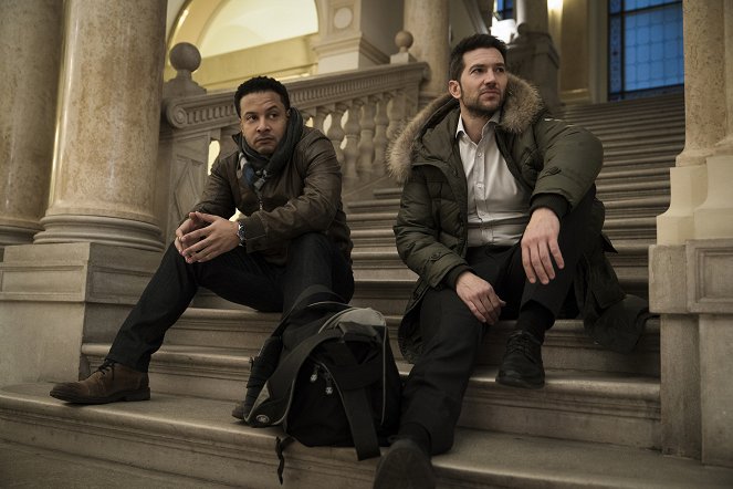 Ransom - Season 2 - A Free Man in Paris - Photos - Brandon Jay McLaren, Luke Roberts