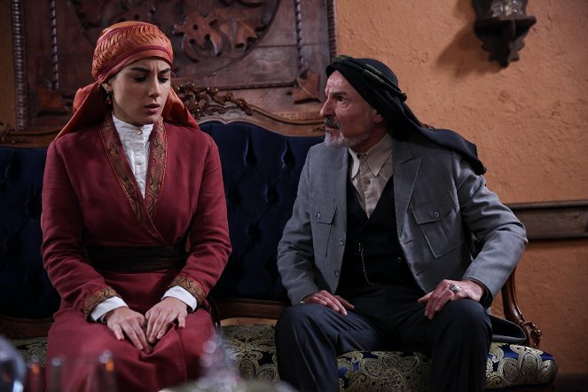 Mehmetçik Kut’ül Amare - Episode 13 - Filmfotos - Özgü Kaya, Hakan Vanlı