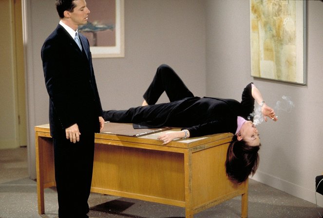 Will & Grace - Season 2 - Terms of Employment - Photos - Sean Hayes, Megan Mullally