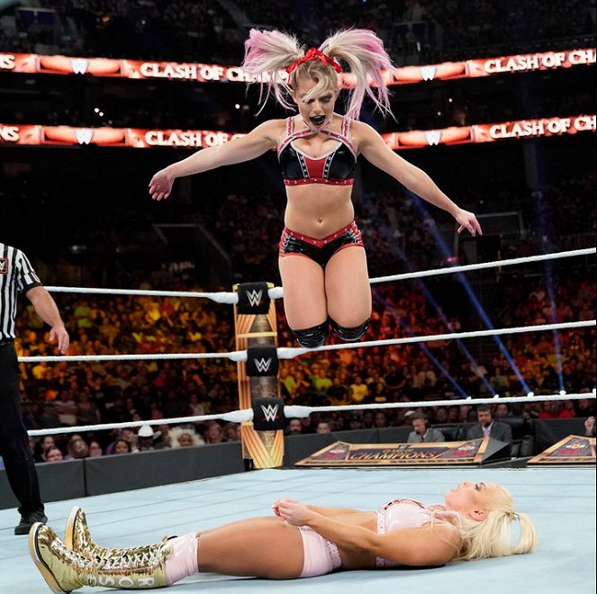 WWE Clash of Champions - Photos - Lexi Kaufman, Amanda Saccomanno