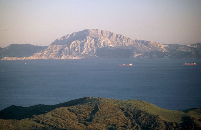 Gibraltar - Brücke zwischen den Welten - Kuvat elokuvasta