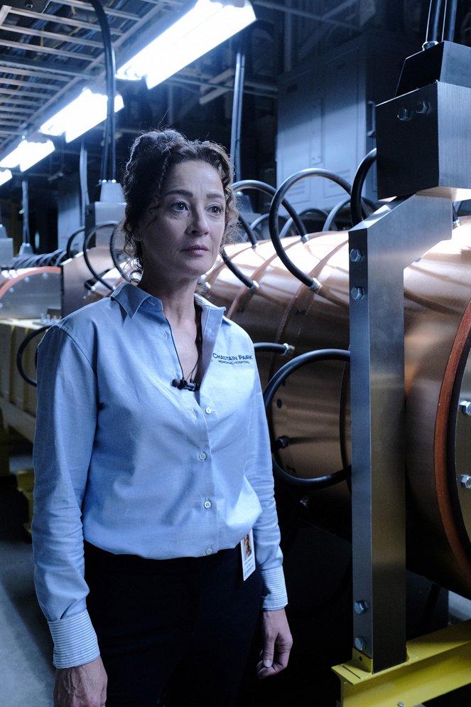 The Resident - Season 3 - From the Ashes - Photos - Moira Kelly