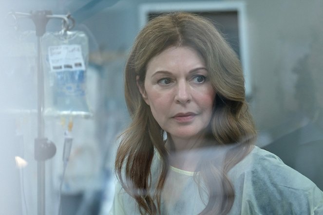 The Resident - Season 3 - From the Ashes - Photos - Jane Leeves