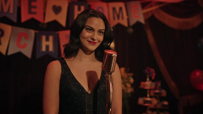 Riverdale - Chapter Forty-Five: The Stranger - Photos - Camila Mendes