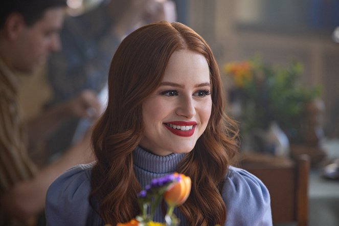 Riverdale - Rozdział pięćdziesiąty szósty: Mroczny sekret Pana Żniw - Z filmu - Madelaine Petsch